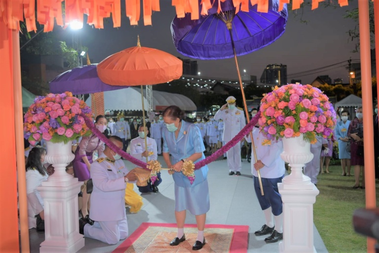 Opens Friends in Need (of ‘Pa’) 2020 Fair