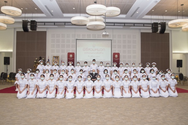 พิธีสวมหมวกพยาบาล_๒๐๑๒๐๔_14 capping ceremony