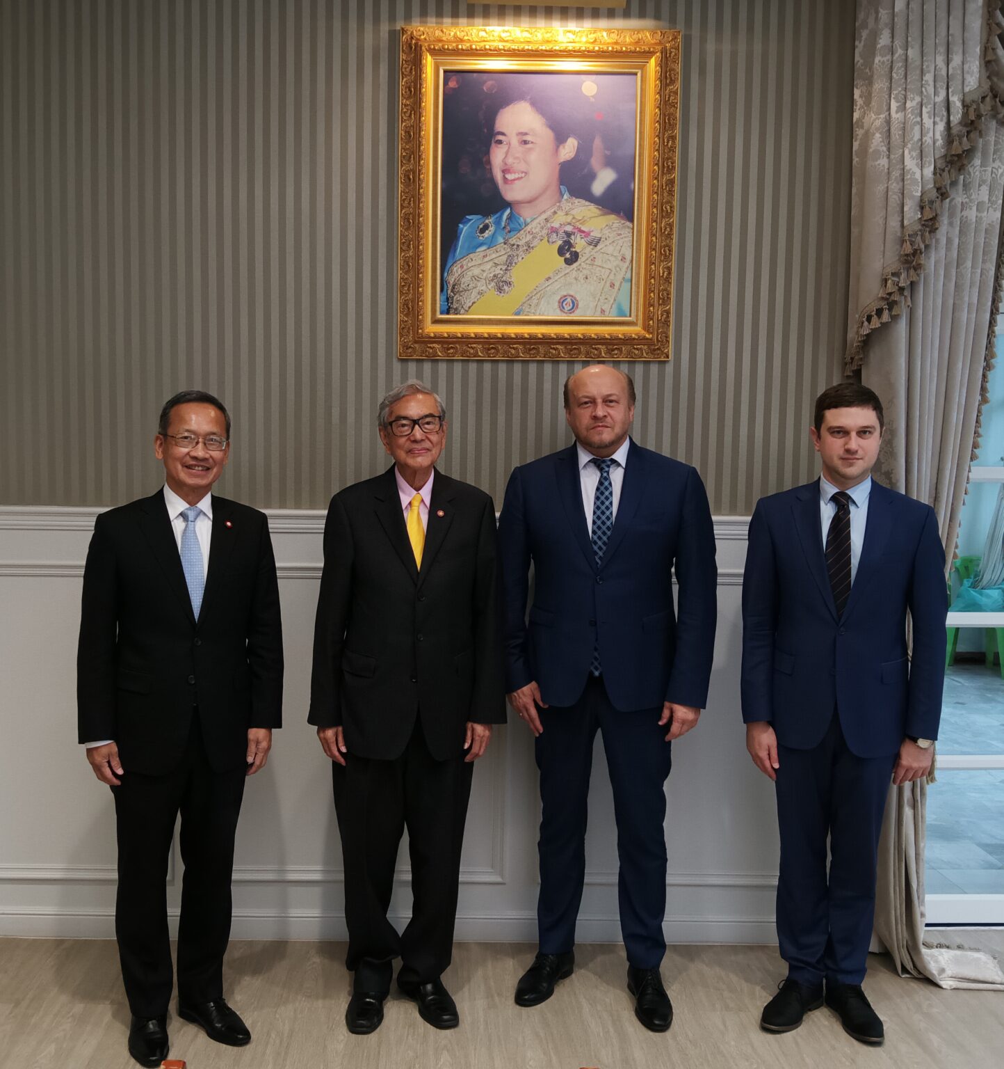 The Russian Ambassador To Thailand Pays Courtesy Visit To Secretary