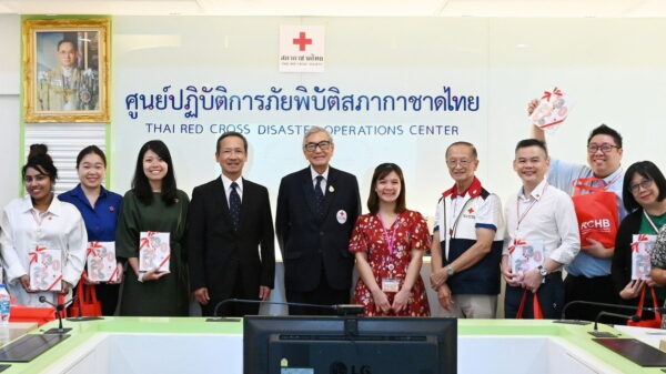 เยี่ยมคารวะ